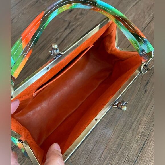 Handmade Genuine Leather Abstract Print “Birds” Kisslock Wristlet/Crossbody - Picture 17 of 17